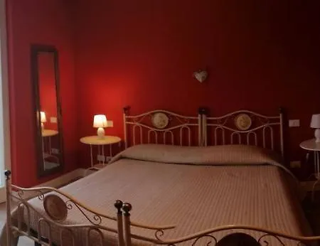 Solstizio D'estate فندق مبيت وإفطار *